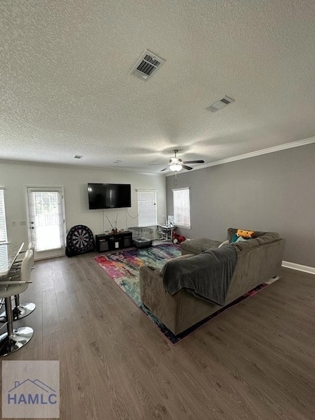 Photo - 673 Fairview Cir