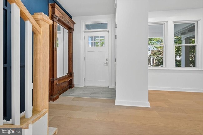 Photo - 1607 D St NE