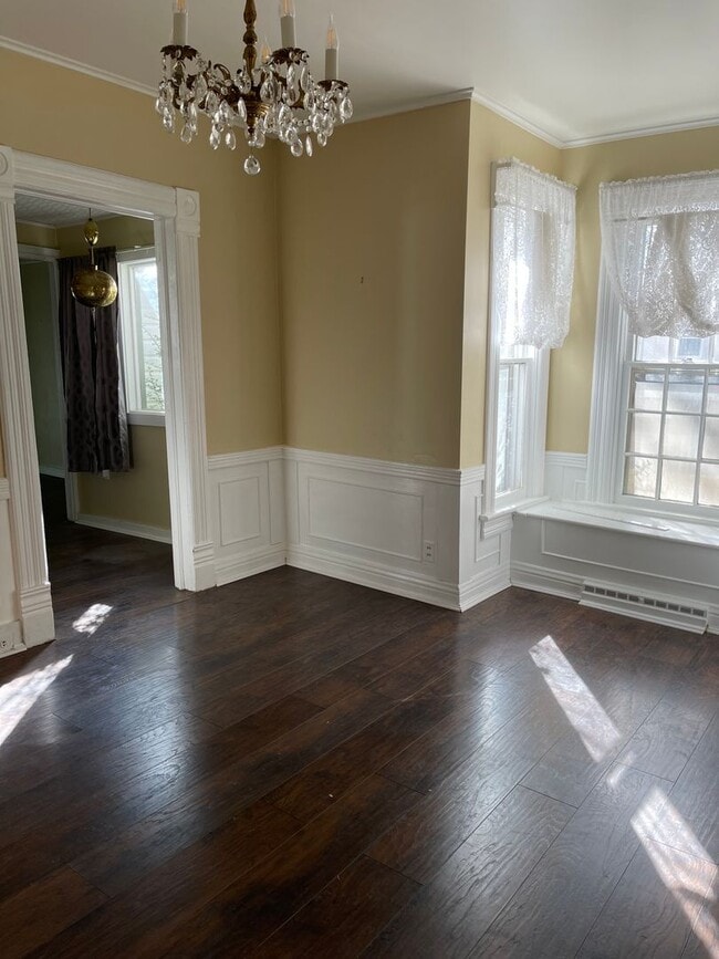 Photo - Nice 3 Bedroom Home near Downtown