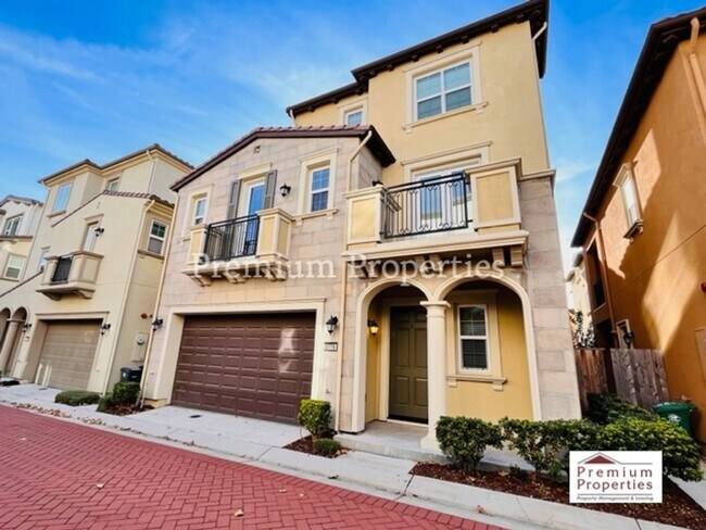 Photo - Exquisite 4BD/3.5BA + Loft, Tri-Level Home...
