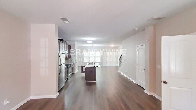 Photo - 1928 Old Dogwood