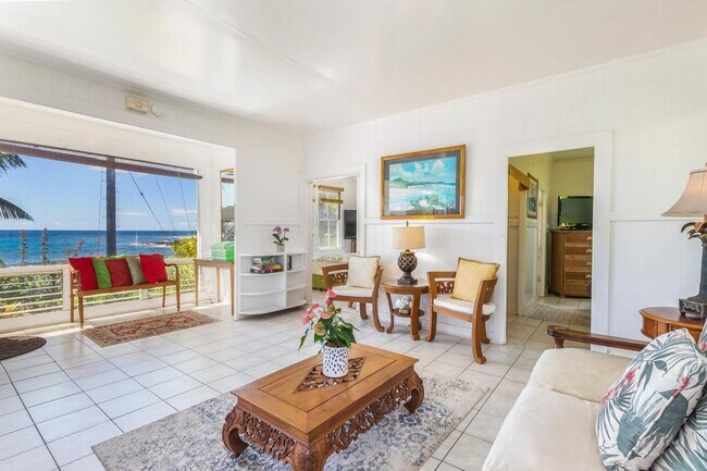 Photo - Furnished 2 bedroom, 1.5 bath home in Poip...