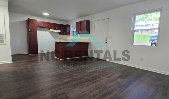 2559 Green Oaks Ct SE Unit B