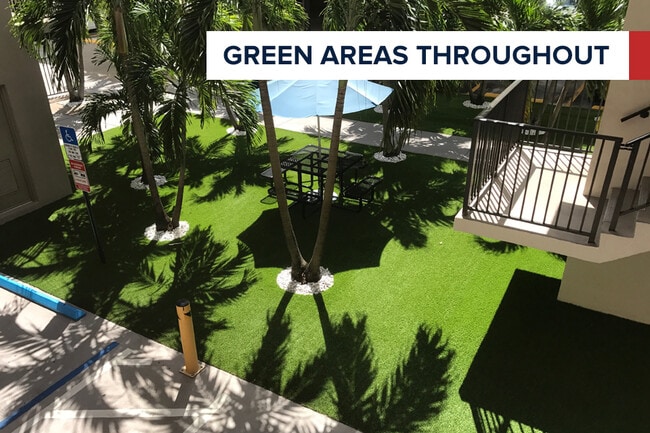 Photo - Beverly Hills Apartments