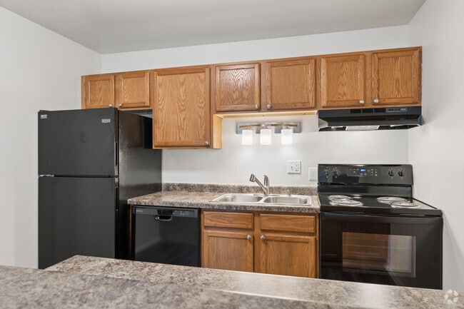 Renovated 1BR, 1BA - 675SF - Kitchen