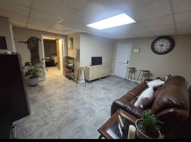 780 Captain Kell Dr