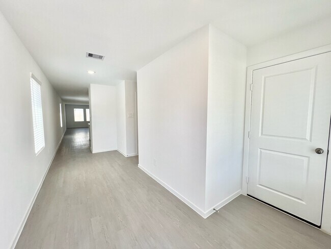 Photo - 3023 Mallorca Dr