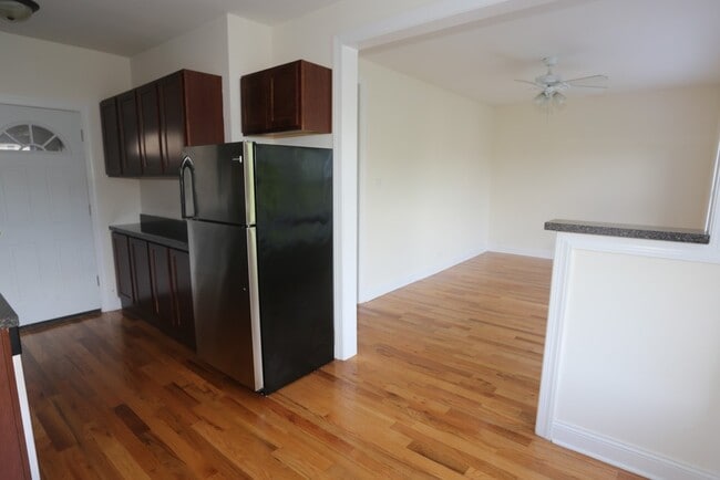 Photo - 3834.5 N Fremont St Unit W4