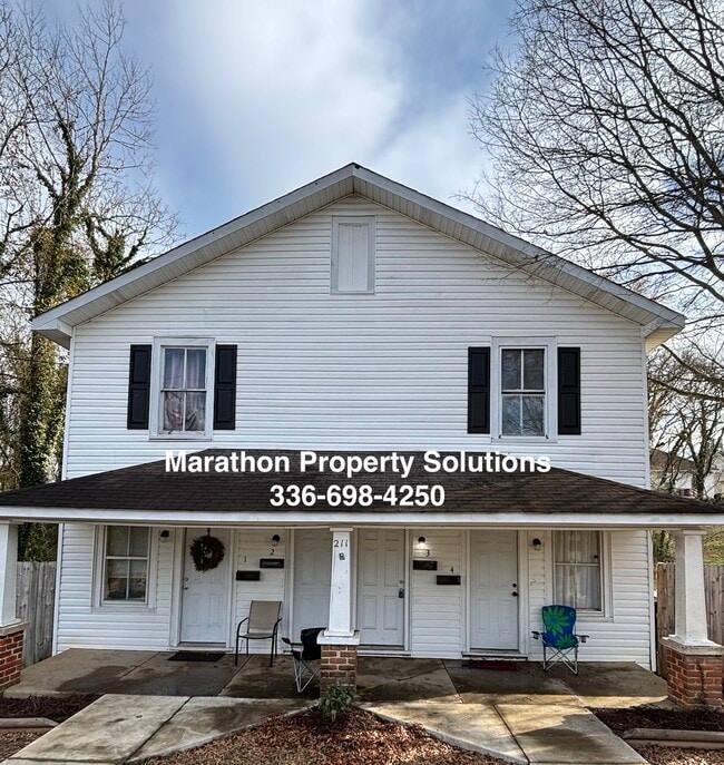 Building Photo - 211 W Murphy St Unit 211-03 Rental