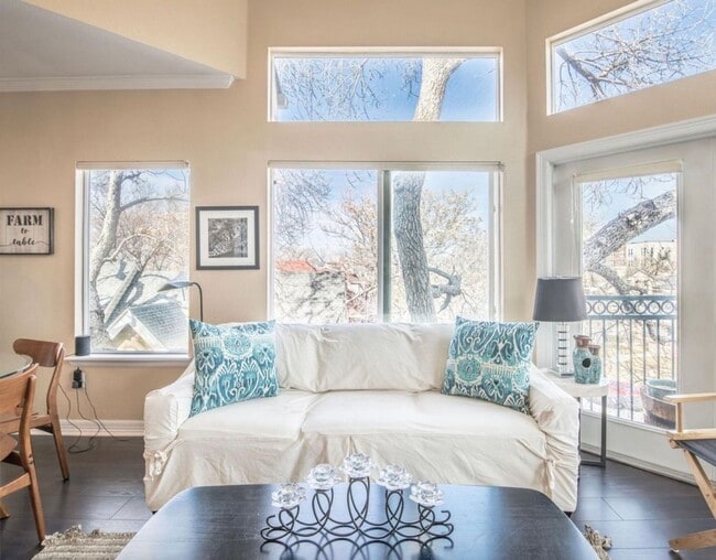 Photo - Stunning “Treehouse” Top-Floor Condo – 2 Bed / 2 Bath | One Block from City Park