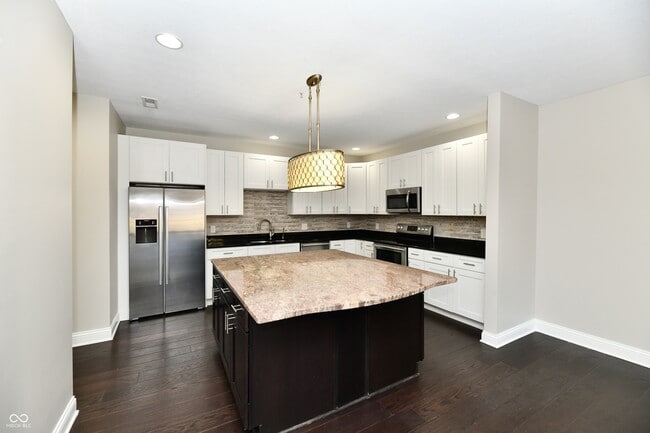 Photo - 8555 One W Dr Unit 212