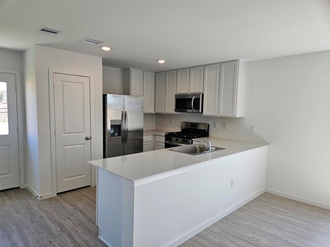 Photo - 1115 Blue Stone Dr