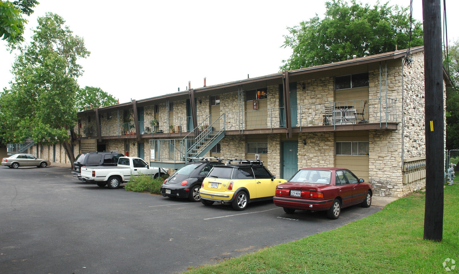 Goodrich Apartments - Goodrich Apartments