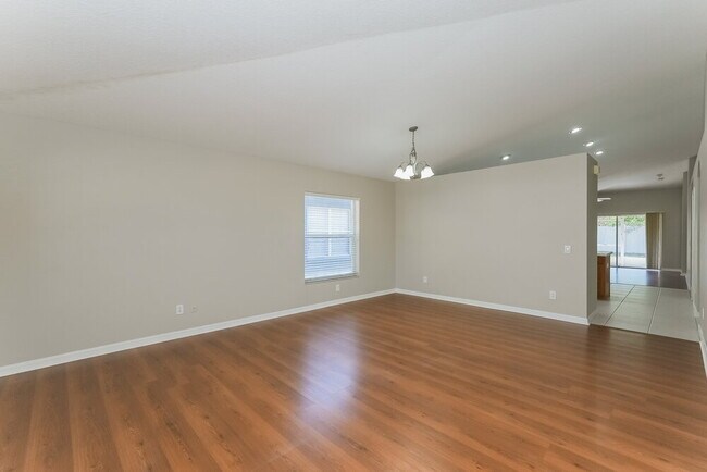 Photo - 3004 Prairie Iris Dr