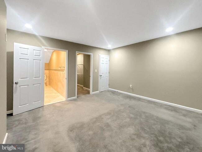 Photo - 1026 W Fayette St