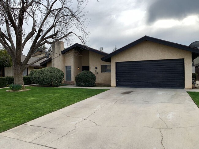 Photo - 4401 Parkwood Ct Unit A