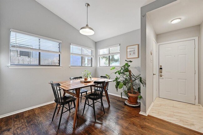 Photo - 2503 Howellwood Wy