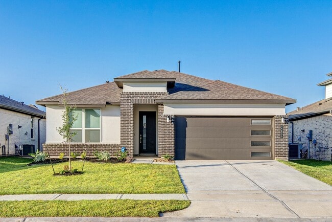 Building Photo - 22806 Theodoli Dr