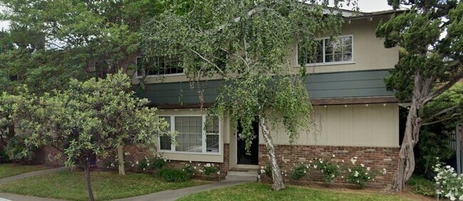 Building Photo - 519 N Electric Ave Rental