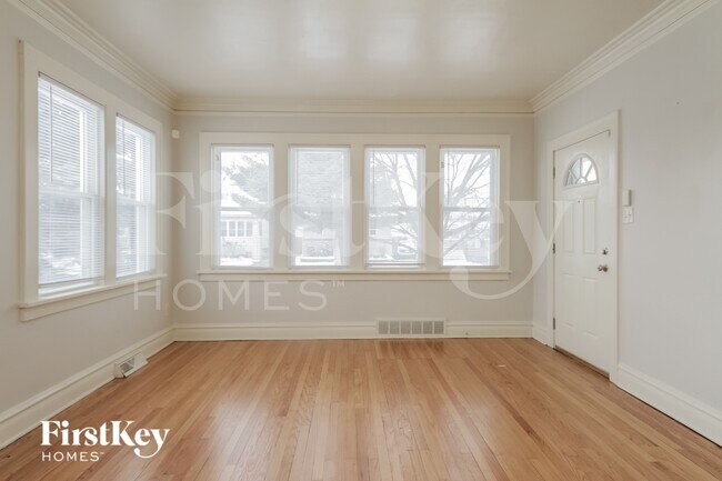 Photo - 649 Price Ave