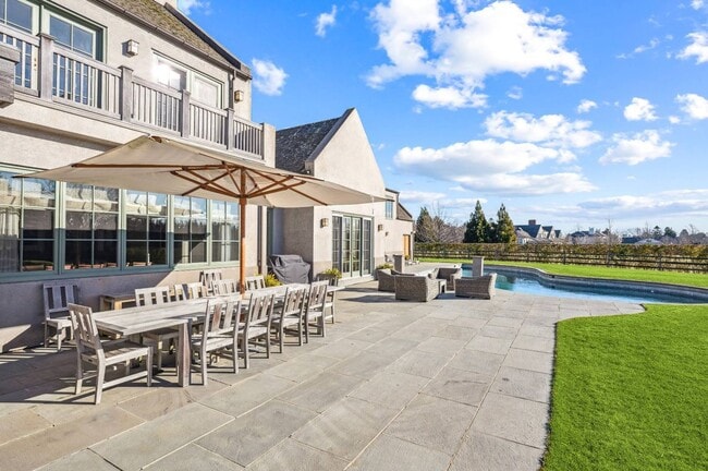 Photo - 110 Rose Hill Rd