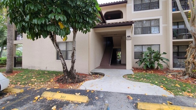 Building Photo - 4501 W McNab Rd Unit 11