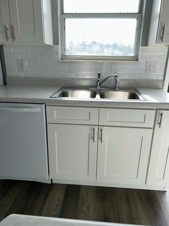 Photo - 1525 Meadow Spring Dr