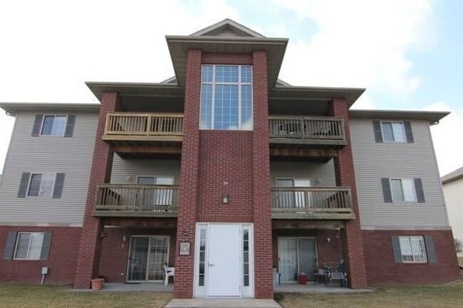 Building Photo - Rory 2270 Unit 2270-509