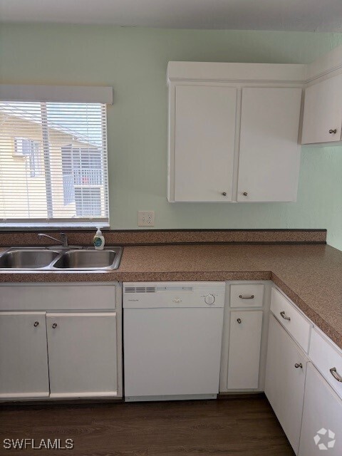 Building Photo - 8135 Country Rd Unit 203 Rental
