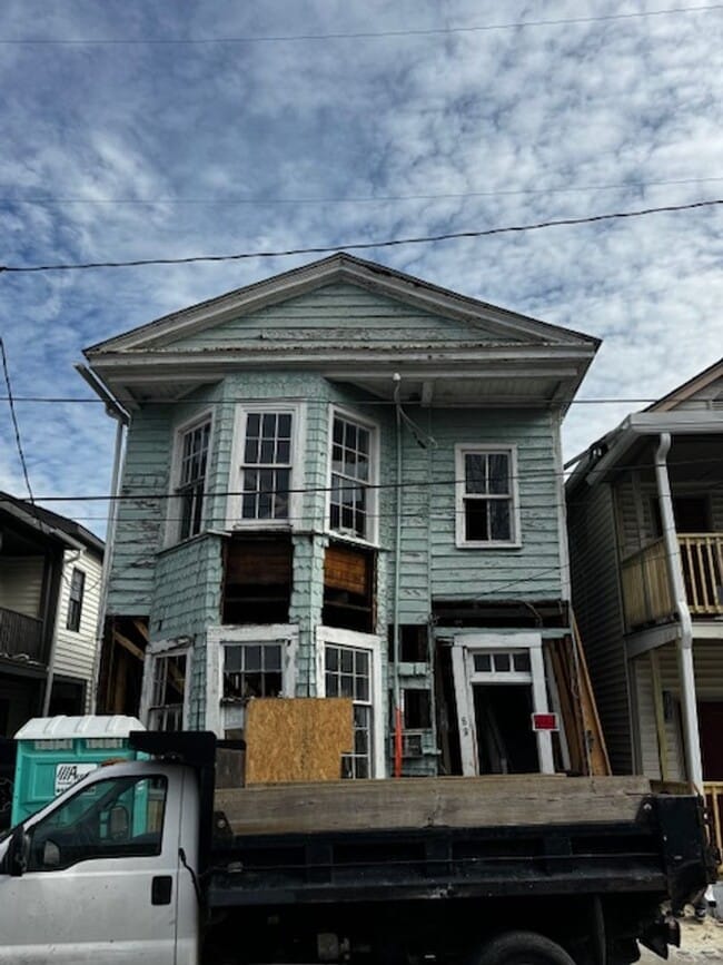 Building Photo - 88 Hanover St Unit B