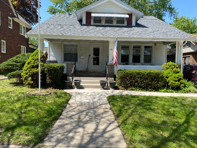 Building Photo - 418 Paris Ave