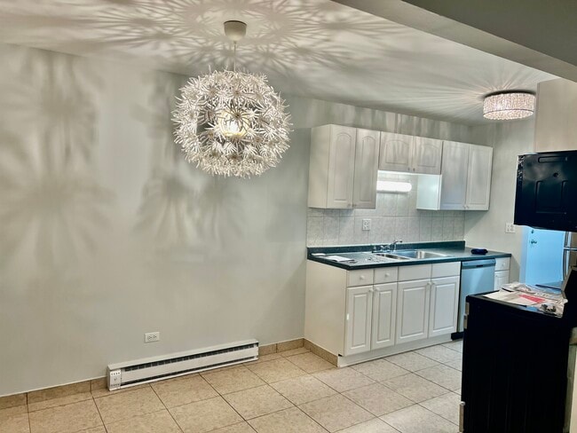 Photo - 860 E Old Willow Rd Unidad #228