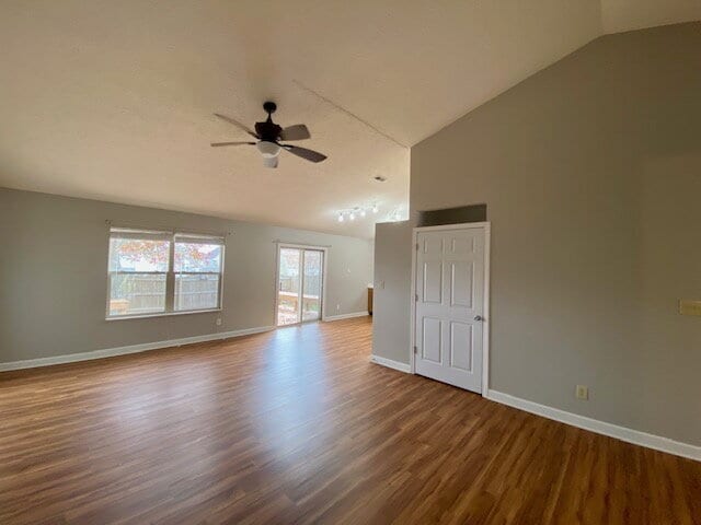 Photo - Beautiful 4 Bedroom home in Plainfield! Huge Storage!