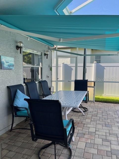 Photo - 1647 Windsor Dr