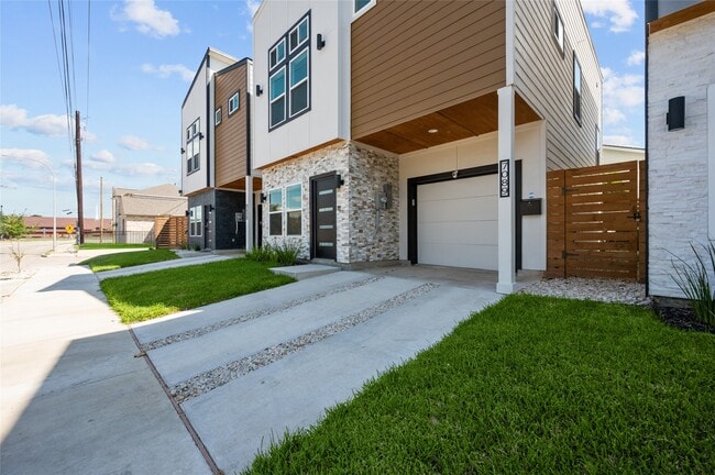 Photo - 7089 Tierwester St