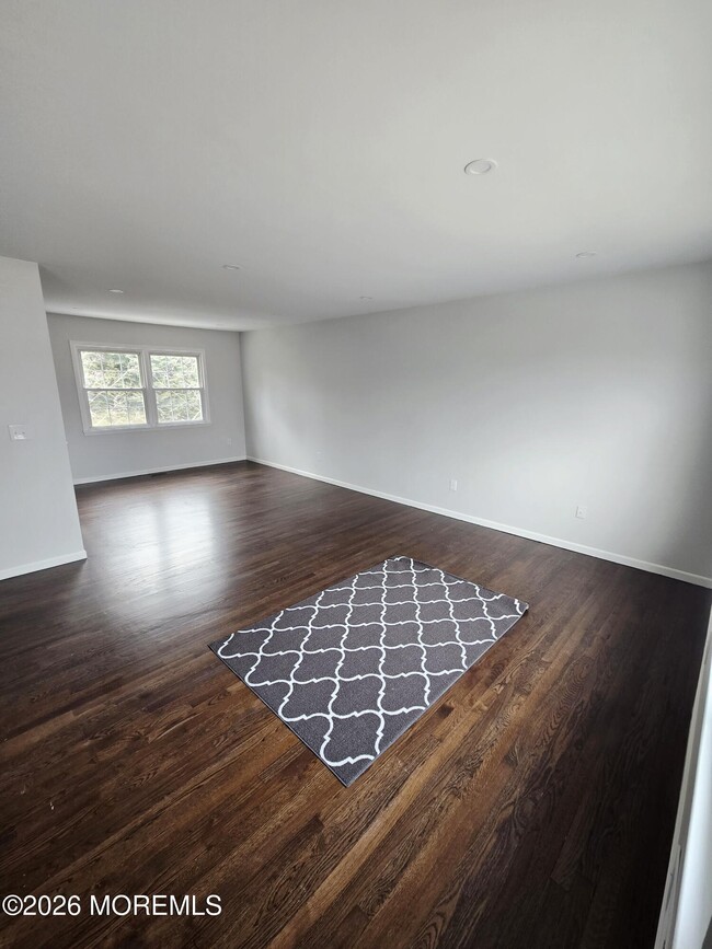 Photo - 240 Mill Creek Dr