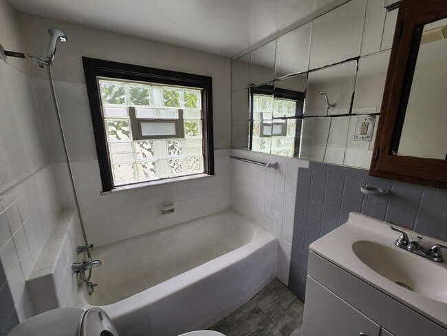 Photo - 3 Bedroom 1 bath HomeCharming Updated Home in Quiet Bedford Neighborhood