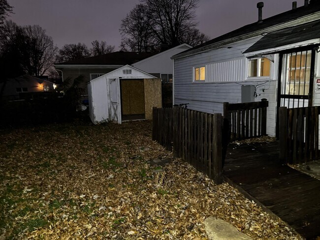 Photo - 4820 Bluebird Ave