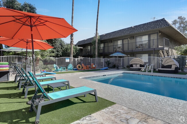 Pool - San Jose Manor