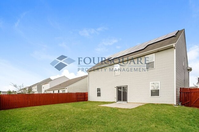 Photo - SPACIOUS HOME in Autumn Lakes with a FLEXIBLE FLOOR PLAN AND SOLAR PANELS, 5 BEDS 2.5 BATH