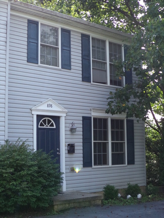 Photo - 898 N Allen St Unit 1