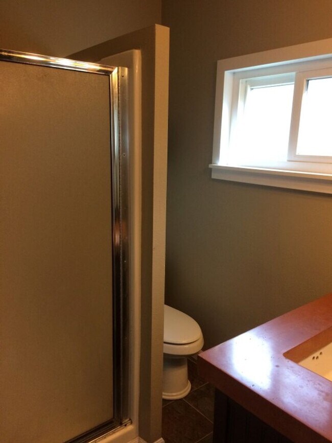 Photo - Cozy 2 Bedroom in Bellingham!