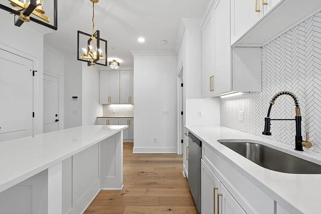 Photo - 807 Vickery Dr