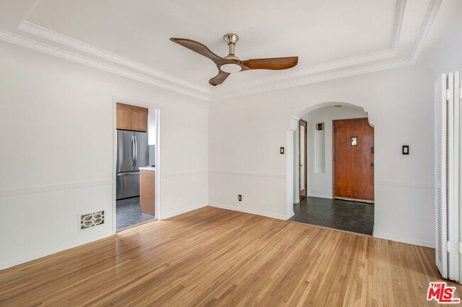 Photo - 4126 S Bronson Ave