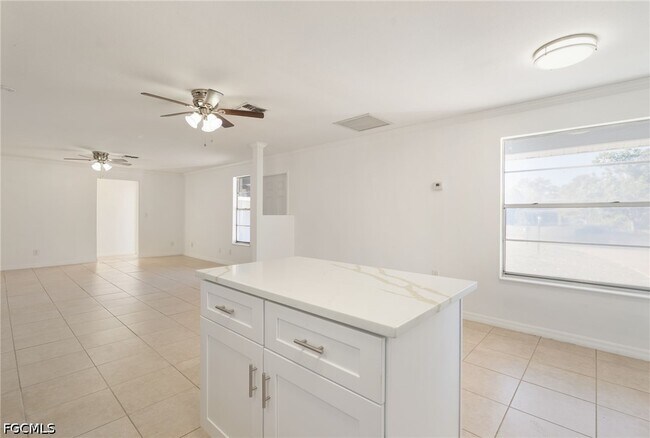 Photo - 100 Contee Dr