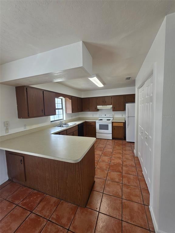 Photo - 4250 NE 2nd Ct