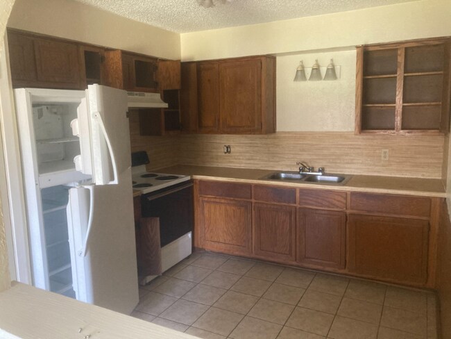 Photo - 505 Hackberry St