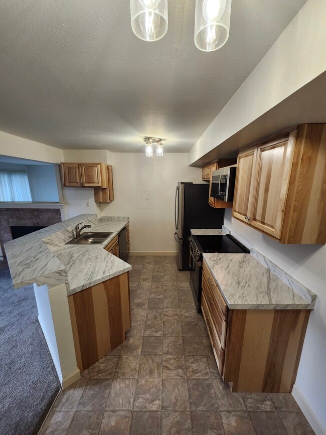 Building Photo - 20 S Boulder Cir Unit #2212