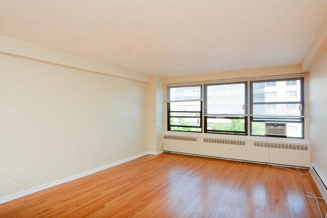 Photo - 4180 N Marine Dr Unidad 908