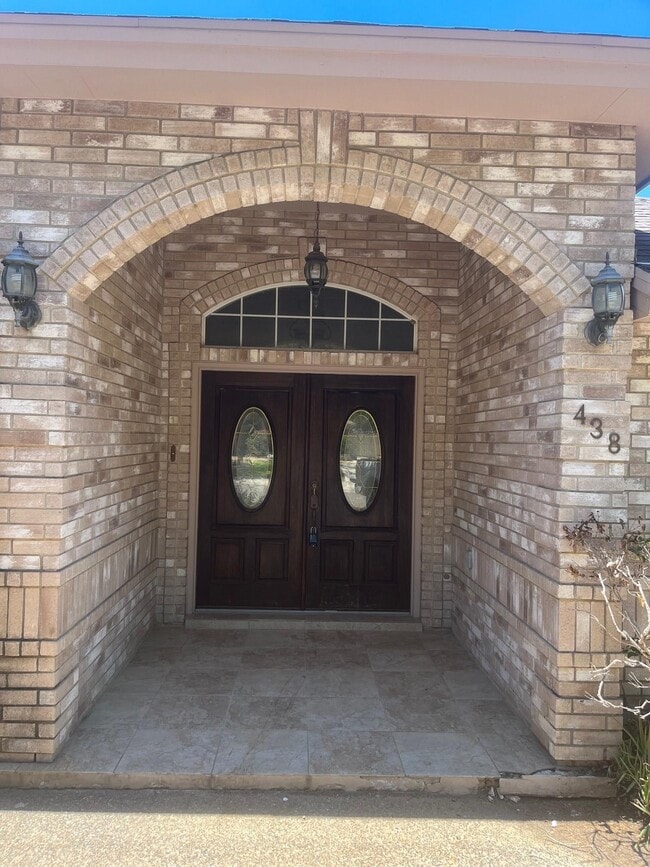 Photo - 438 St Croix Dr